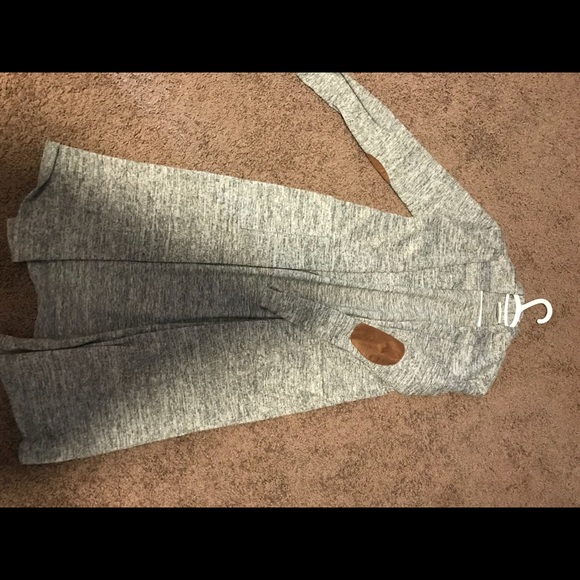 Cardigans - Picture 3 of 3